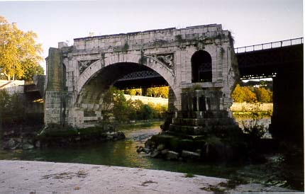 Ponte Rotto